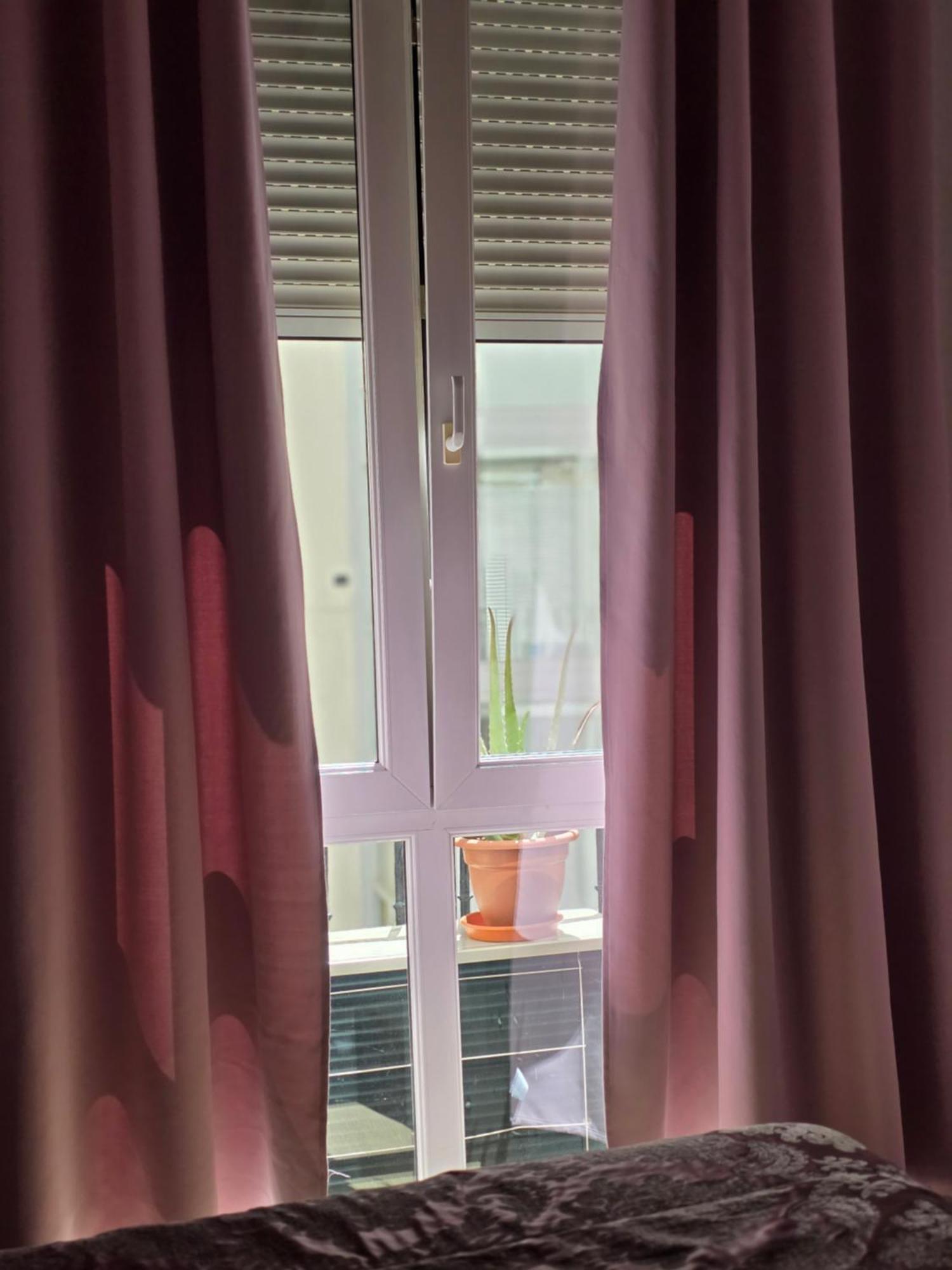 Hostal Santa Ana Colors Madrid Eksteriør bilde